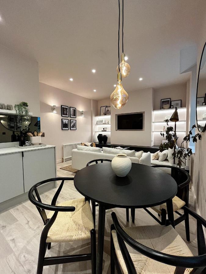 Luxury 2 Bedroom Flat In Central Тодморден Екстериор снимка