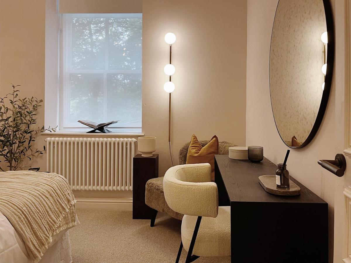 Luxury 2 Bedroom Flat In Central Тодморден Екстериор снимка